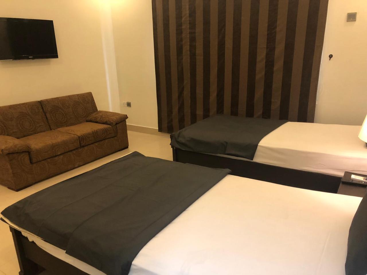 Sunset Suites Карачи Экстерьер фото